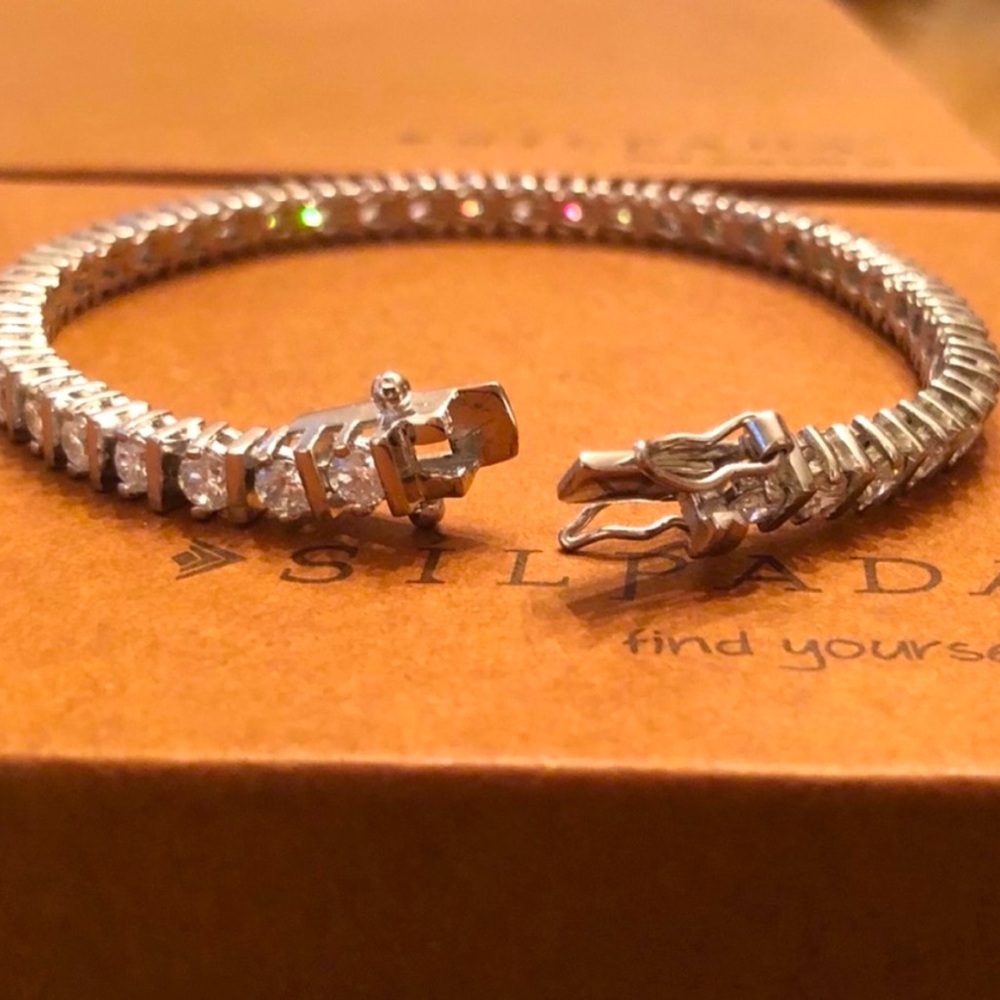 Silpada NEW Rare Vintage Sterling Silver Cubic
Zirconia Tennis Bracelet - Picture 7 of 7